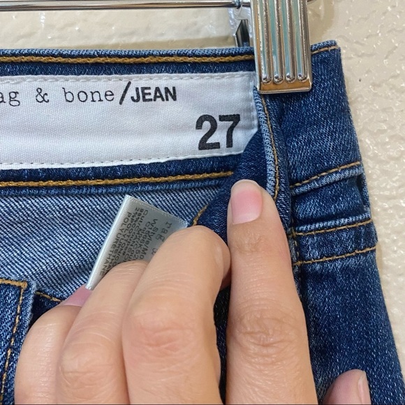 Rag & Bone High-Rise Ankle Skinny Jeans in Manson Wash - Picture 8 of 13